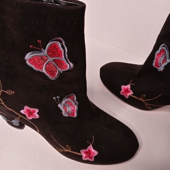 Nanette Lepore Black Suede Embroidered Lilly Ankle - Picture 5 of 12